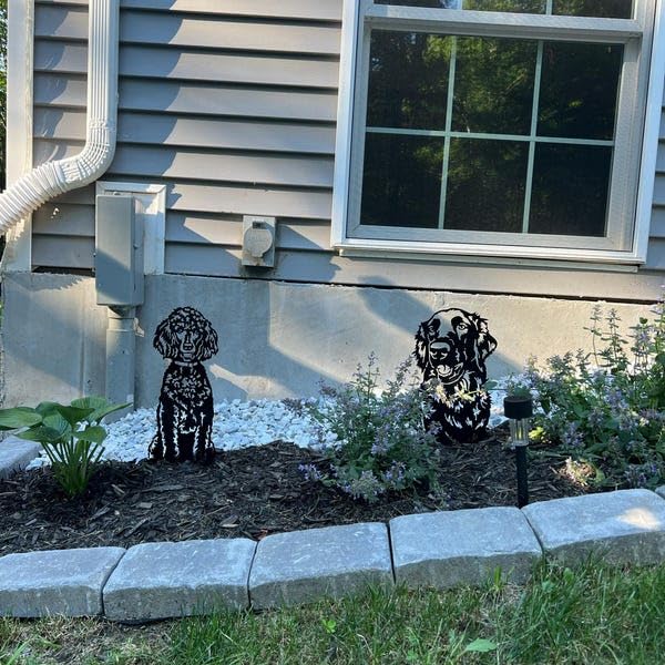 Custom Miniature Bull Terrier Metal Memorial Garden Stake Personalized Pet Grave Marker Name Sign Remembrance Stake Decor Sympathy Dog Loss,Outdoor Statues for Yard Garden Lawn Patio Pathway Grave.