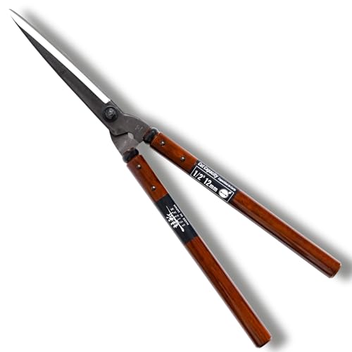 SUIZAN Hedge Shears 22.6" - Japanese Garden Clippers for Precise Trimming | Professional Shear for Pruning Hedges Bushes Shrubs Topiary Boxwood Branches Landscaping Sharp Steel Blades Gardening Tools - style: 7.7 Inch (195mm) Blade