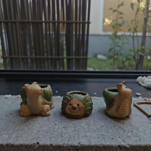 Artistic Ceramic Animal Planter Pots & Figurines Set with Drainage Holes - Mini Succulent Planters, Lifelike Decorative Statues for Fairy Gardens & Home Decor Gifts (Hedgehog, Turtle, Snail)