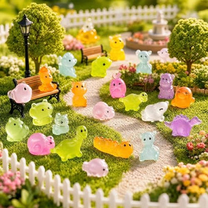 HKLMRO 100PCS Glow in The Dark Mini Resin Animals Mystery Blind Bag, Tiny Figurines for Fairy Garden, Dollhouse Decor, DIY Crafts, Kids Party Favors and Classroom Rewards