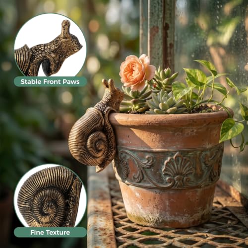 Snail Plant Pot Hanger, Mini Resin Climbing Snail Figurine Flower Pot Hugger, Funny Animal Statue Ornament for Indoor Outdoor Garden Yard Patio, Gift for Plant Lovers - style: Snail