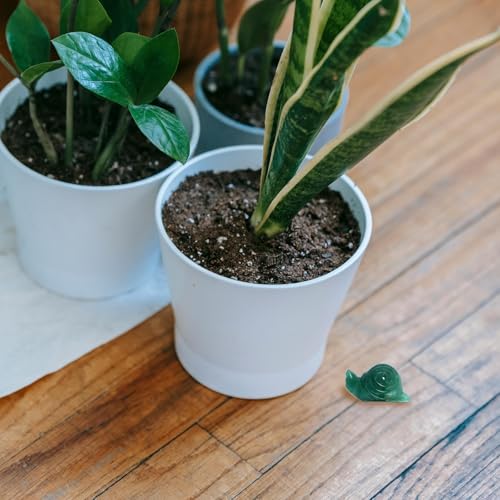 Kvekstio Cute Moss Agate Snail Figurine – Mini Crystal Snail Carving for Plant Lovers, Gardeners, Collectors, Adorable Green Thumb Desk Garden Lawn Decor, Unique Outdoor Decoration Gift