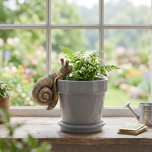 Yolev Snail Plant Decorations for Pots Resin Climbing Snail Figurine Flower Pot Hugger Hanging Snails Statue Planter Flower Pots Decorations for Lawn Yard Patio Garden Ornaments Decoration