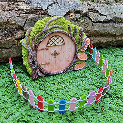 Fairy Garden Door, Resin Miniature 4-inch Round Faux Door for Trees, Gardens, and Terrariums with Moss and Mushroom Accents